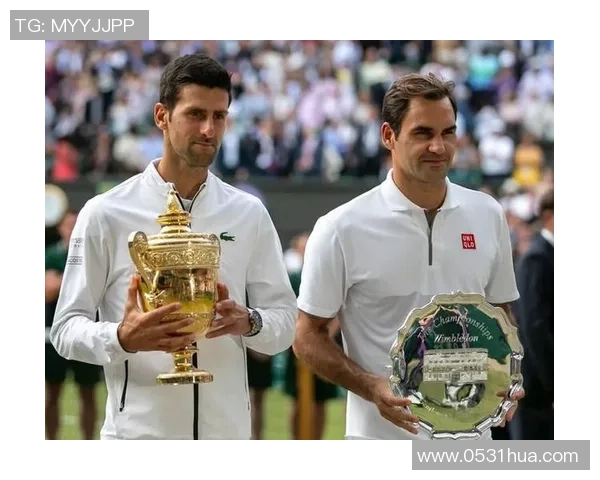 费德勒跨界足球场展现运动魅力与激情引发球迷热议 费德勒跨界足球场展现运动魅力与激情引发球迷热议