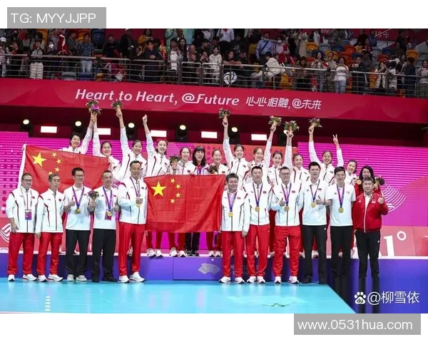 深圳排球队在全国排球灵活性排行榜中荣登第四名展现出色实力与潜力 深圳排球队在全国排球灵活性排行榜中荣登第四名展现出色实力与潜力